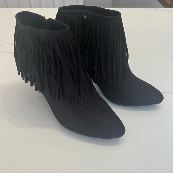 Shoes - Black heeled fringe booties size 8.5